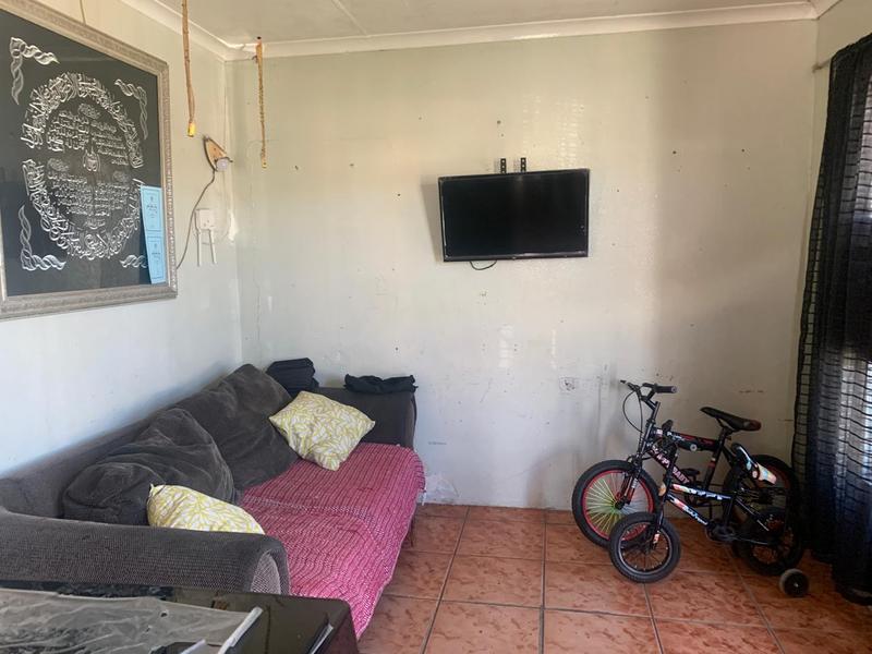 2 Bedroom Property for Sale in Bonteheuwel Western Cape